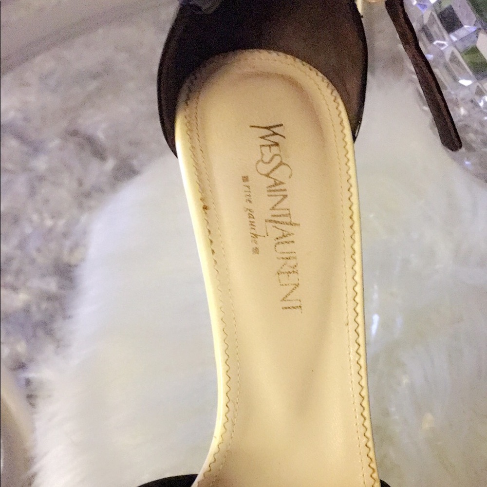 Sandal - Picture 2 of 5
